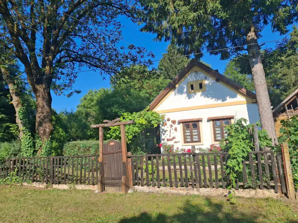 Göcseji házikó